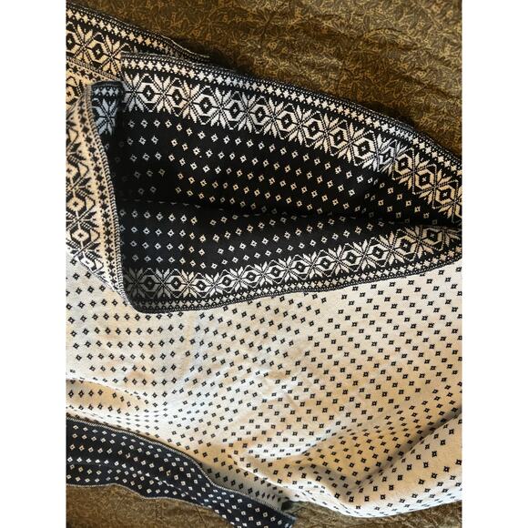 Max Edition Black & White Nordic sweater skater skirt mini reversible academia - Picture 8 of 8